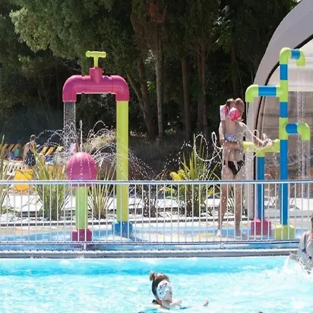 مكان تخييم Mobil Proche Du Paradis Des Plages سان جان دي مونت
