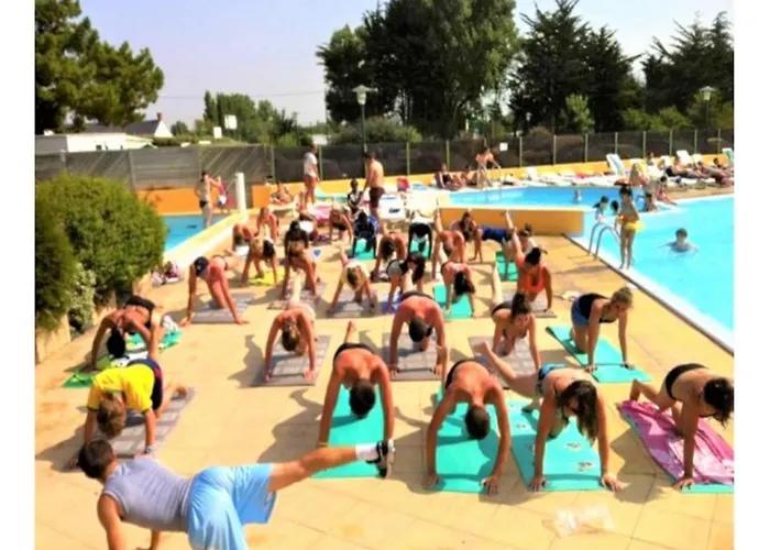 Mobil Proche Du Paradis Des Plages
