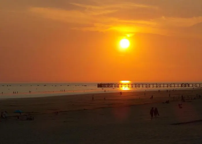 Mobil Proche Du Paradis Des Plages Camping