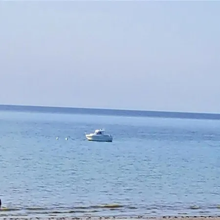 Mobil Proche Du Paradis Des Plages * Сен-Жан-де-Мон