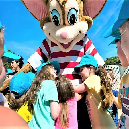 Кемпинг Mobil Proche Du Paradis Des Plages Сен-Жан-де-Мон