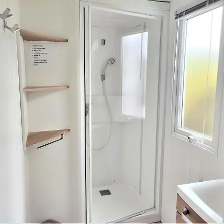 Кемпинг Mobil Proche Du Paradis Des Plages Сен-Жан-де-Мон