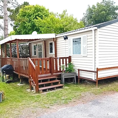 Mobil Proche Du Paradis Des Plages *