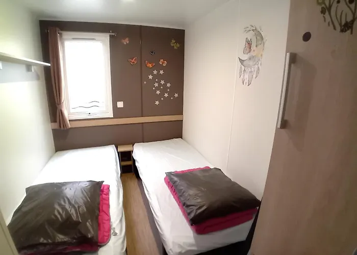 Mobil Proche Du Paradis Des Plages Camping